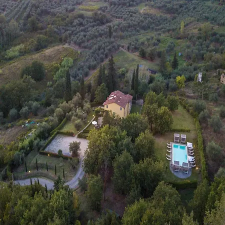 With Pool In Tuscany דירה *