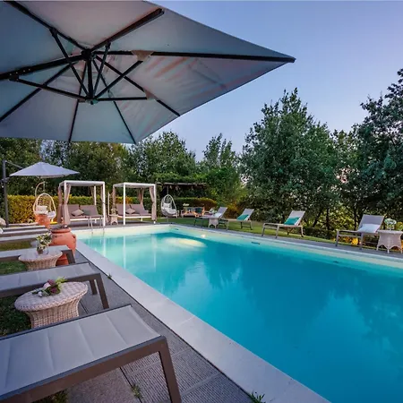 דירה With Pool In Tuscany